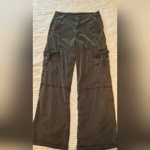 American Eagle Outfitters Black Cargo Pants Relaxed Fit